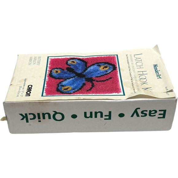 WonderArt Latch Hook Kit 4677 Butterfly 12"x12" - Picture 4 of 7